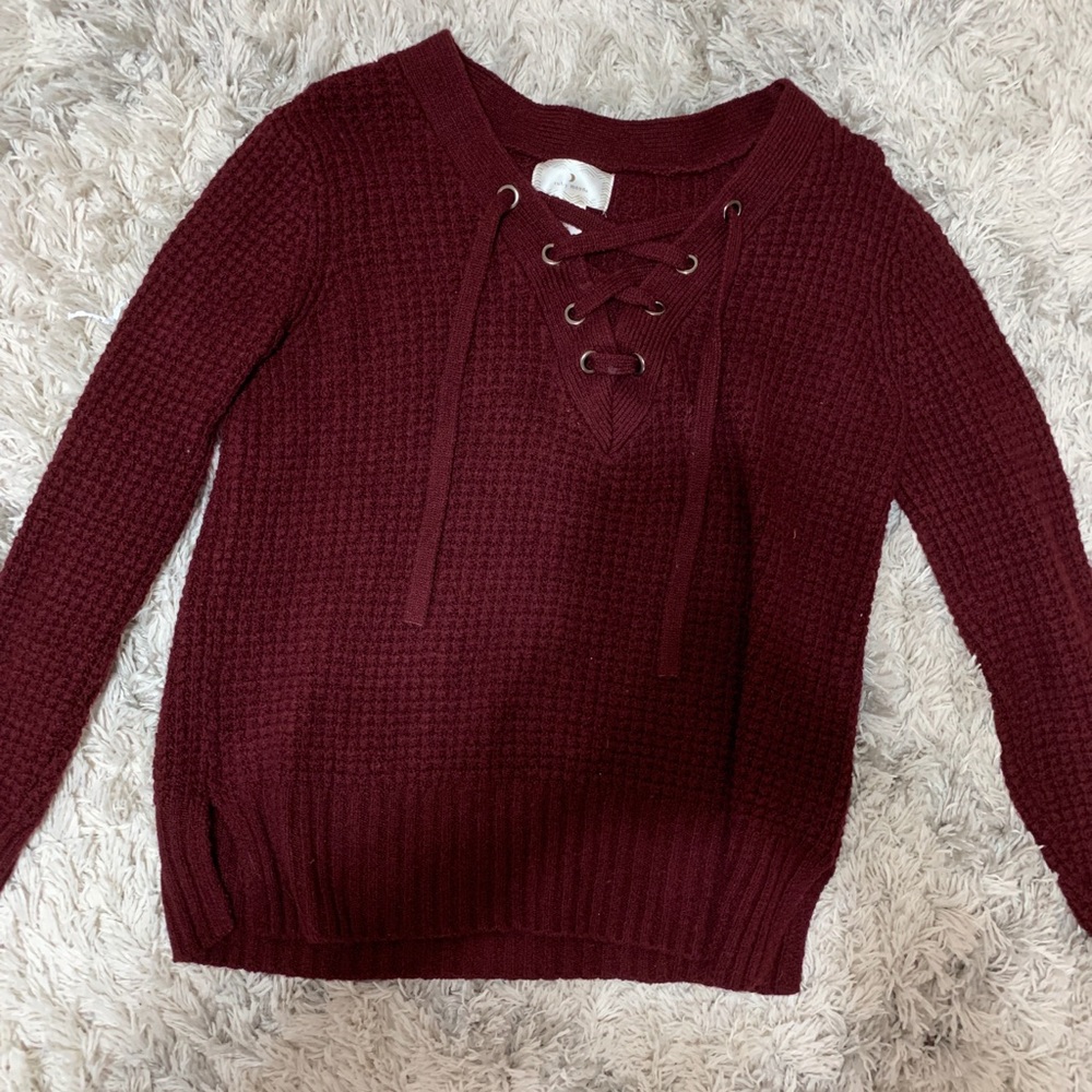 Maroon sweater